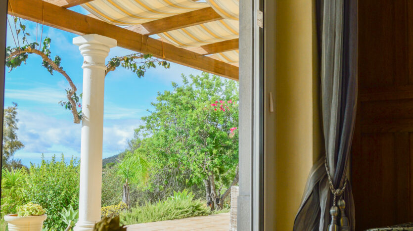 Villa in Estoi – where Privacy Meets the Atlantic Horizon
