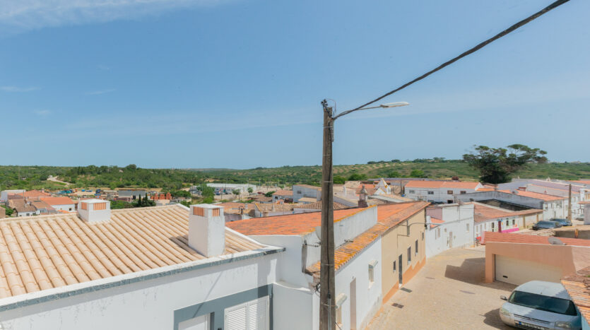 Traditional Algarve House in Barão de São Miguel