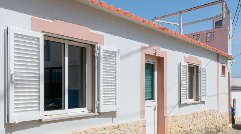 Traditional Algarve House in Barão de São Miguel
